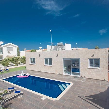 Broadway Villas Protaras Eksteriør billede