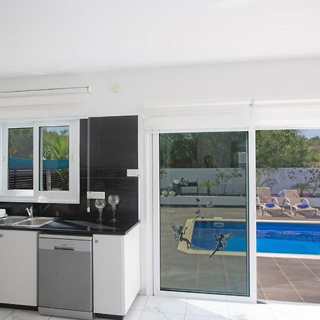 Broadway Villas Protaras Eksteriør billede