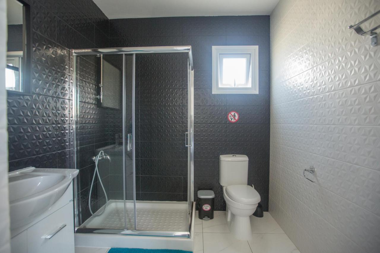 Broadway Villas Protaras Eksteriør billede
