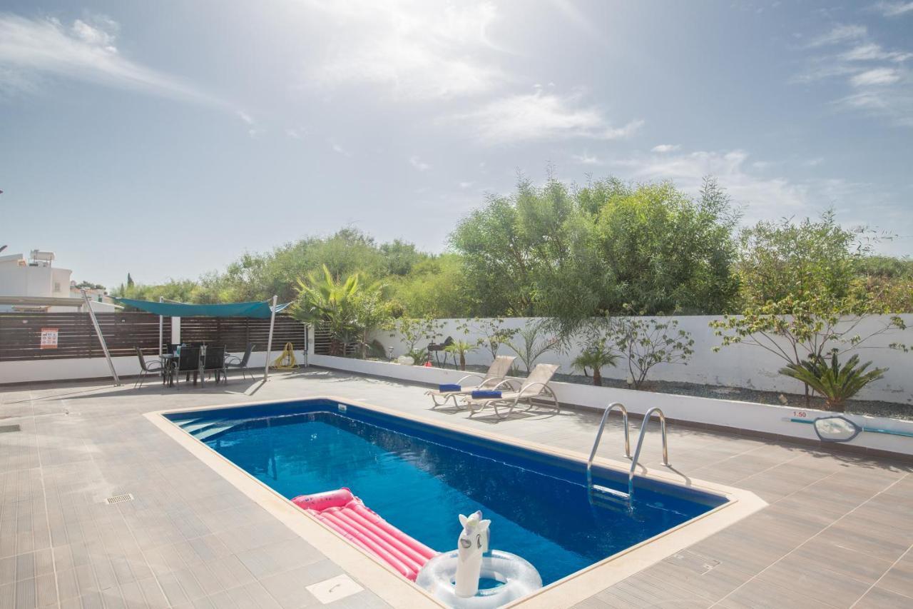 Broadway Villas Protaras Eksteriør billede